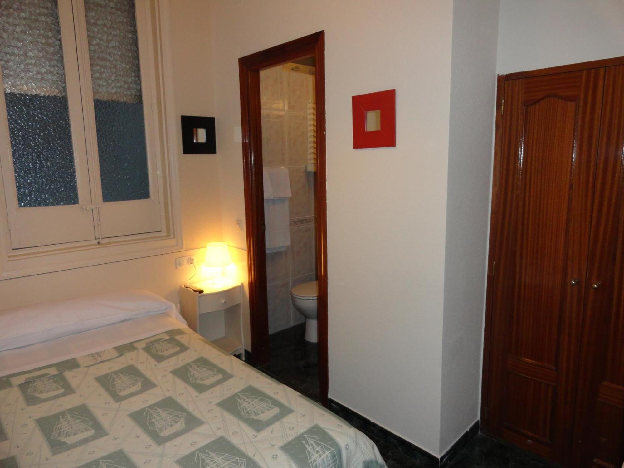 Hostal Alistana Madrid Kültér fotó